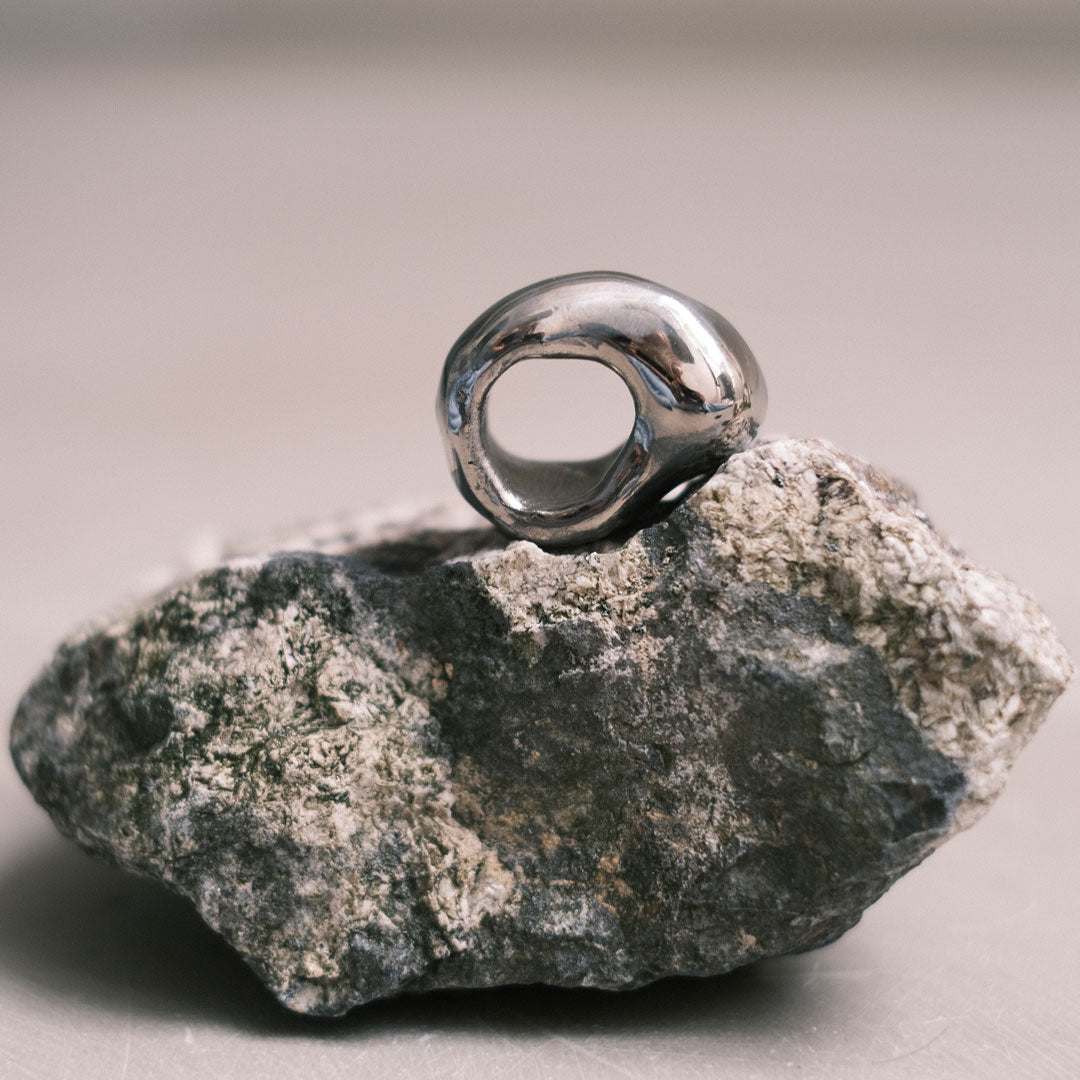 OYST Ring / Platinum Fluid